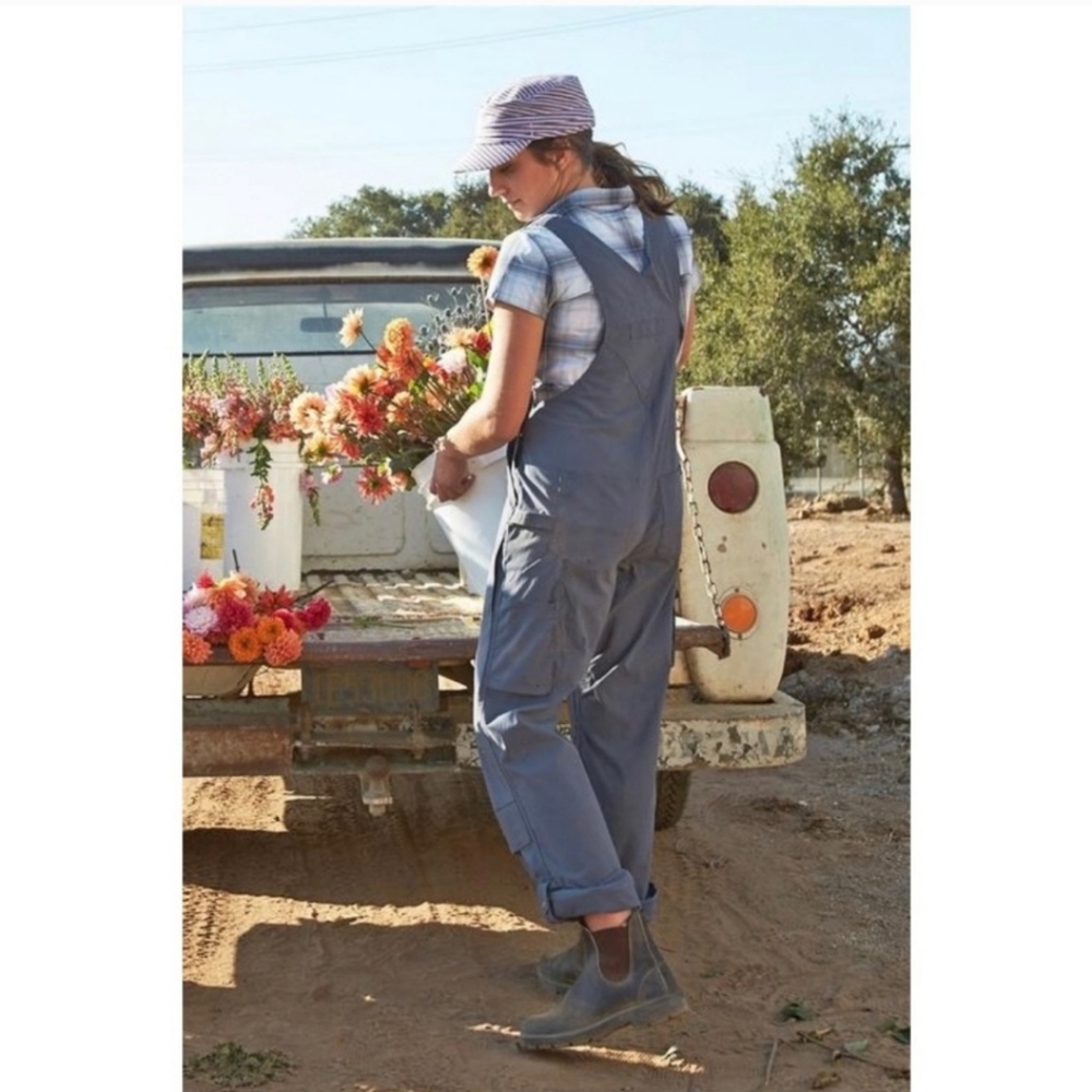 Duluth Trading Co Heirloom Gardening Bib Overalls in Slate Blue